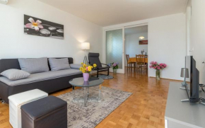 Apartment Maestral
